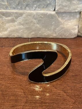 Gold & Black Sculptural Open Cuff Bracelet
